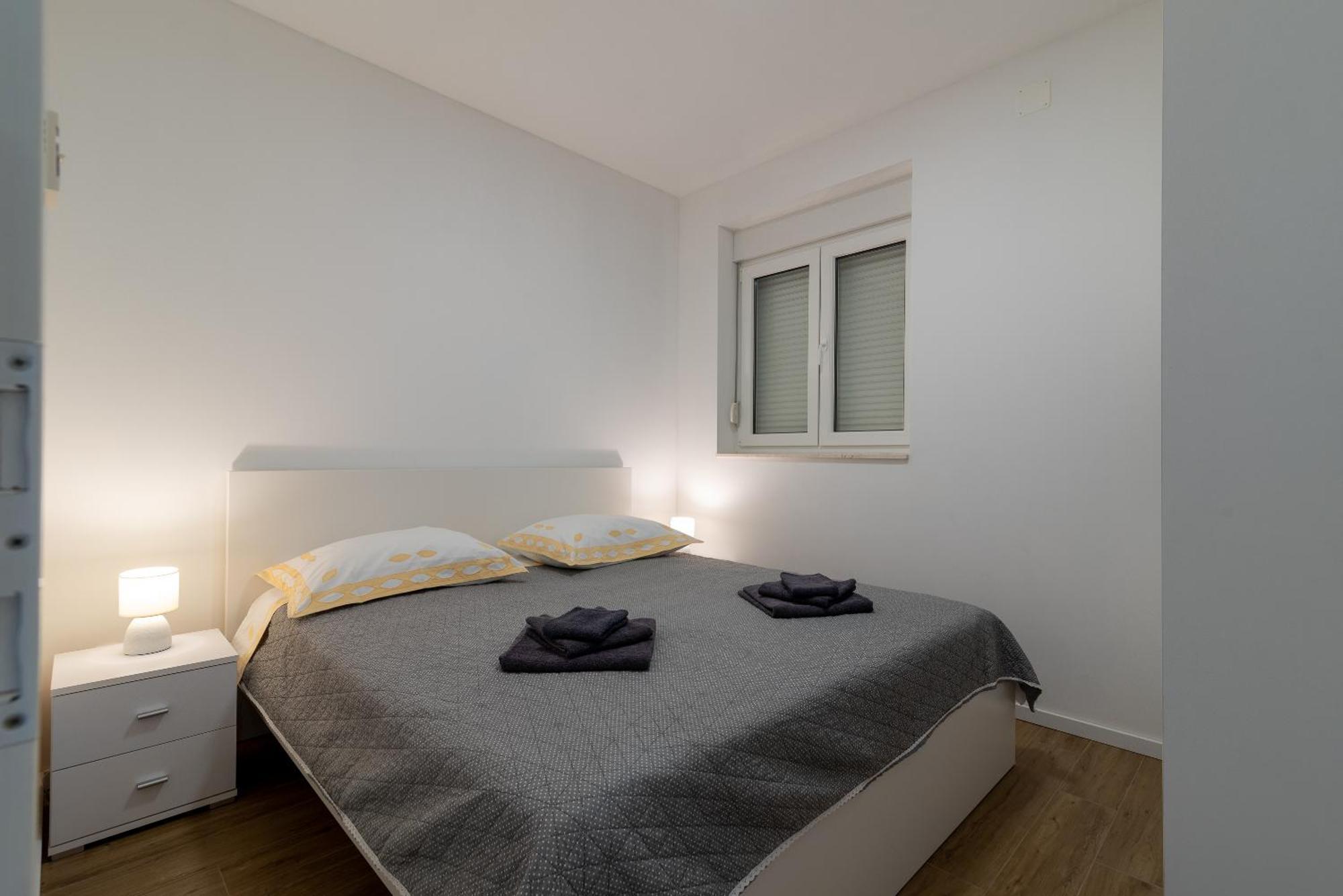 Apartman Dino Трогір Екстер'єр фото