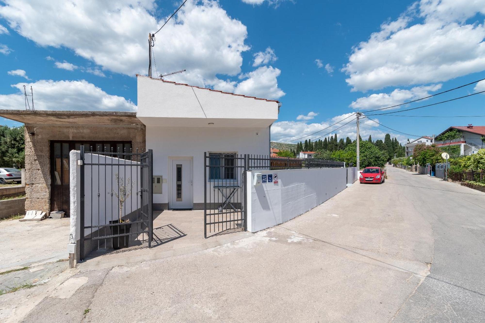 Apartman Dino Трогір Екстер'єр фото