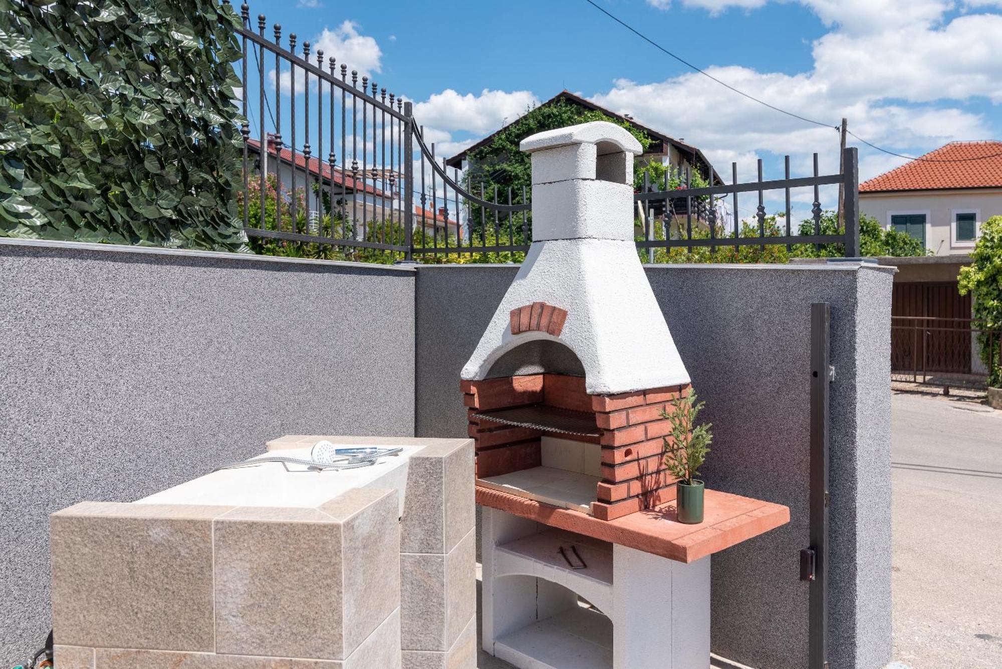 Apartman Dino Трогір Екстер'єр фото