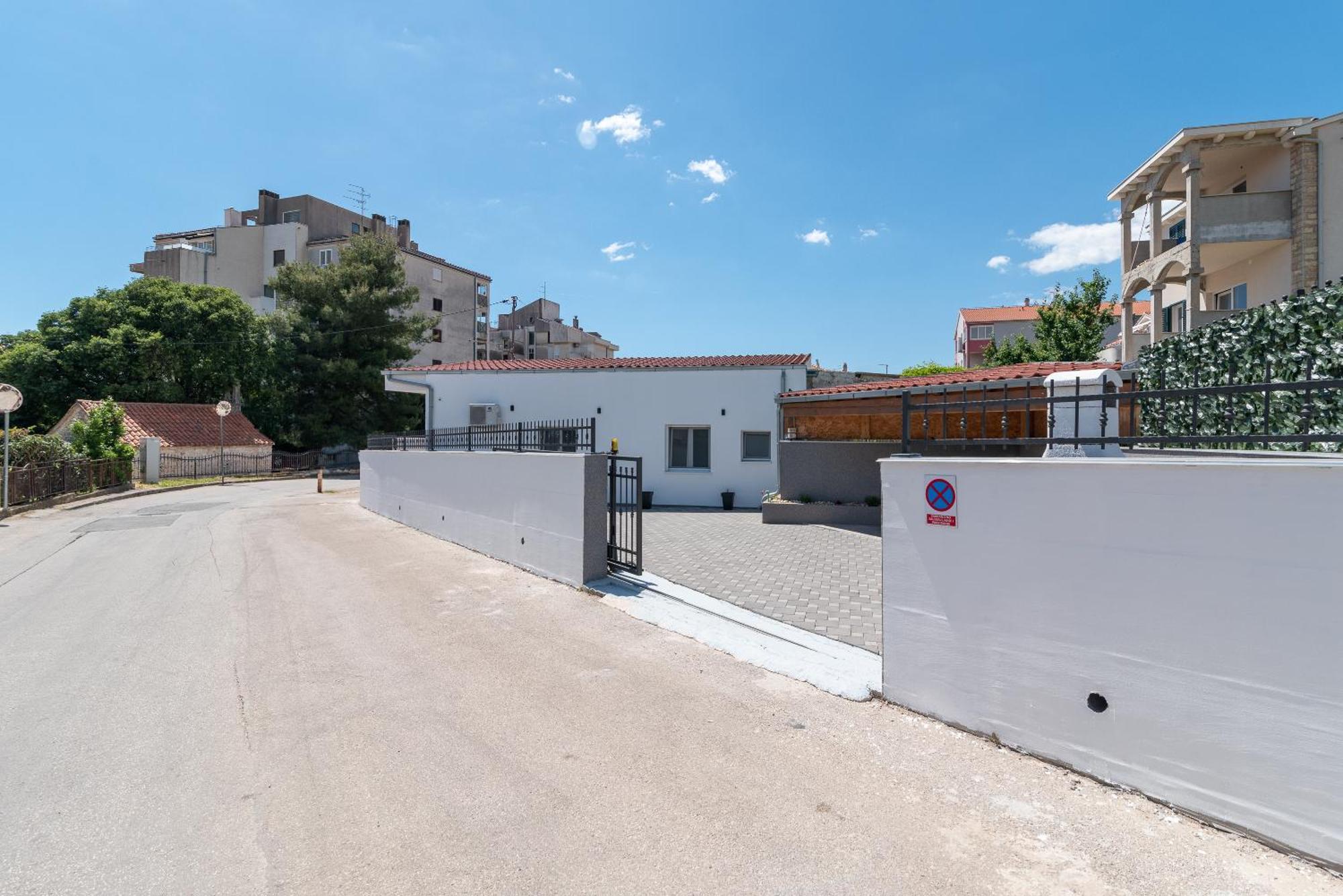 Apartman Dino Трогір Екстер'єр фото
