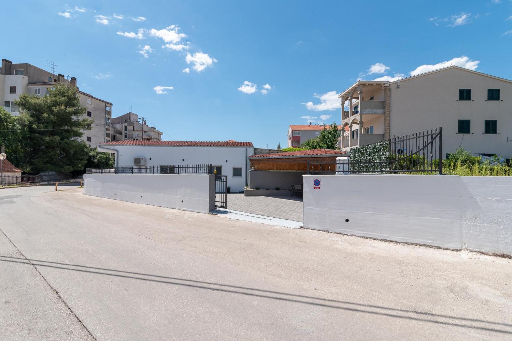 Apartman Dino Трогір Екстер'єр фото
